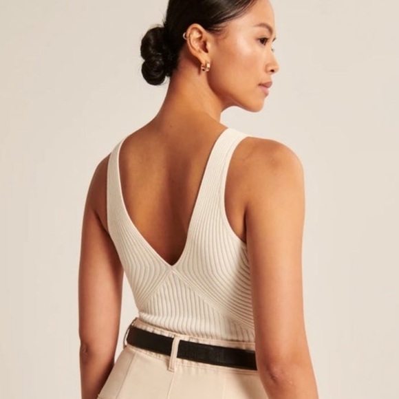 Abercrombie Elevated Knit V-Neck Bodysuit - Tan - Picture 3 of 3